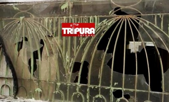 Miscreants attacked Krishnanagar Jama Mosque : Broken glasses and Looted CCTV Cameras Miscreants attacked Krishnanagar Jama Mosque : Broken glasses and Looted CCTV Cameras